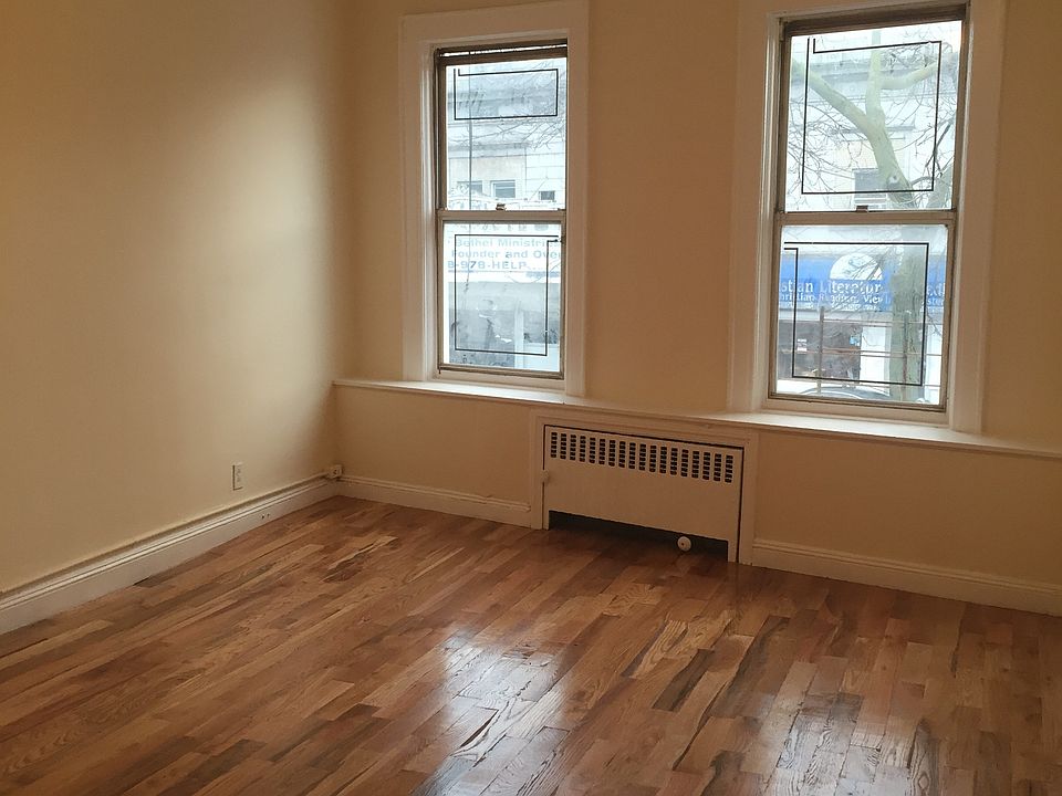 1st image of 21535 Jamaica Ave