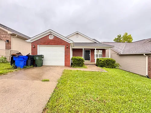 649 Hugging Bear Dr Photo 1