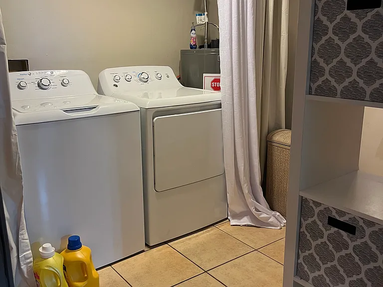 714 Winston Dr — Photo 17