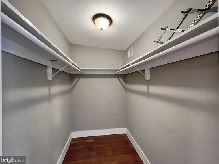 1613 S Hanover St — Photo 15