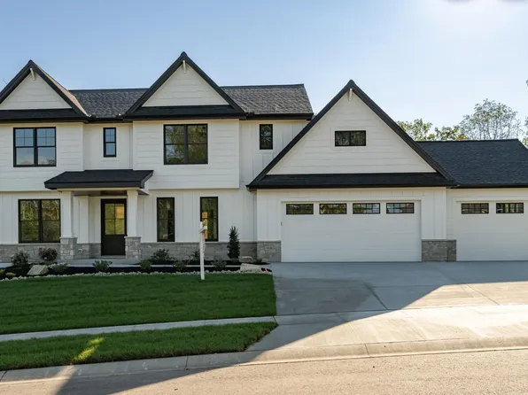 5008 Scenic Dr SW, Rochester, MN 55902