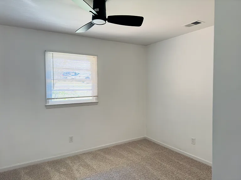104 Brumley Ave NE #1 — Photo 11
