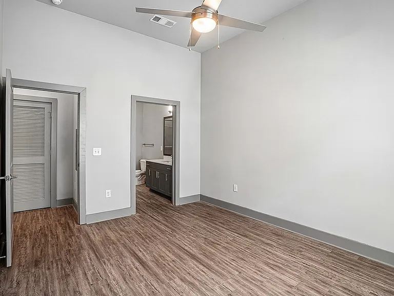 Lenox - Bedroom 2