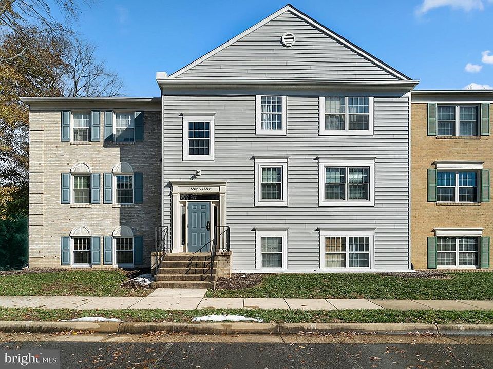 1st image of 12217 Chaucer Ln