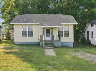 2910 E 10th Ave, Sheffield, AL 35660