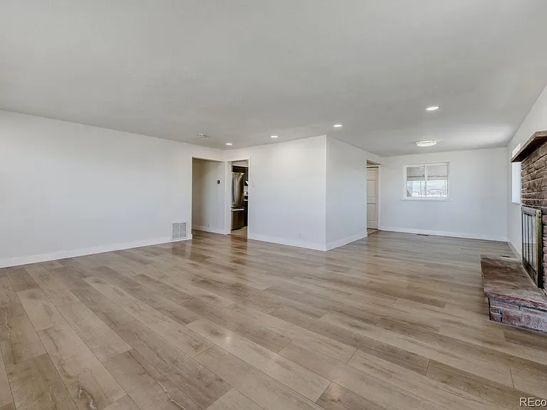 2251 County Road 10 — Photo 17