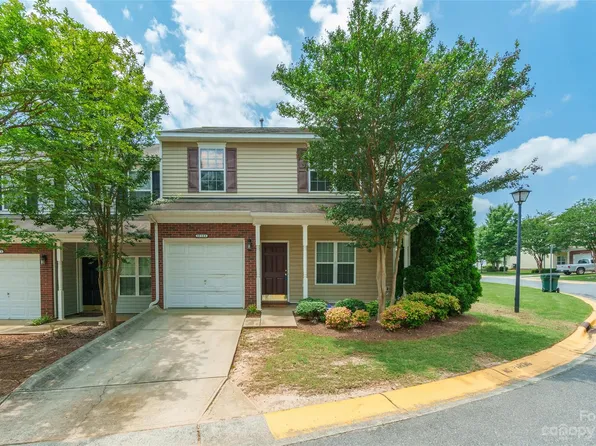10544 Bunclody Dr, Charlotte, NC 28213