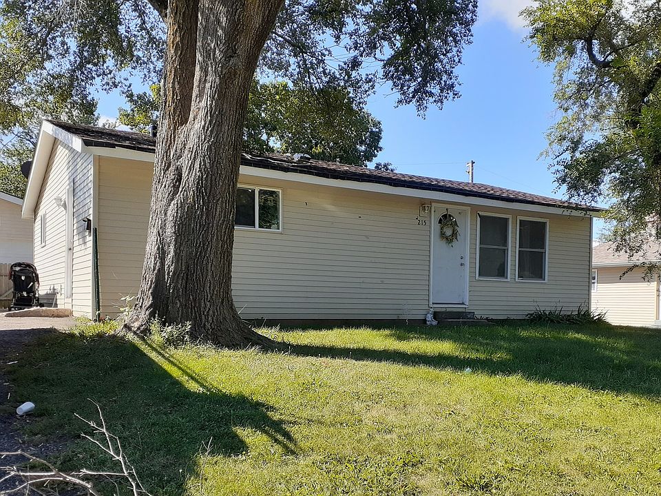 1st image of 215 Sioux Ave
