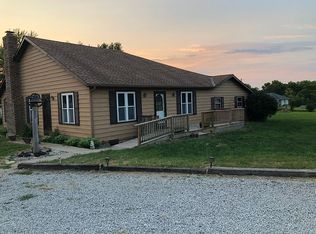 22318 S Virginia Ln, Peculiar, MO 64078