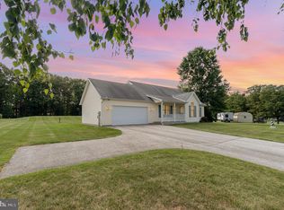 25 Fox Tail Dr, Hanover, PA 17331