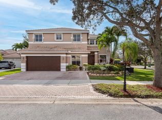 3828 Eagle Ct, Weston, FL 33331