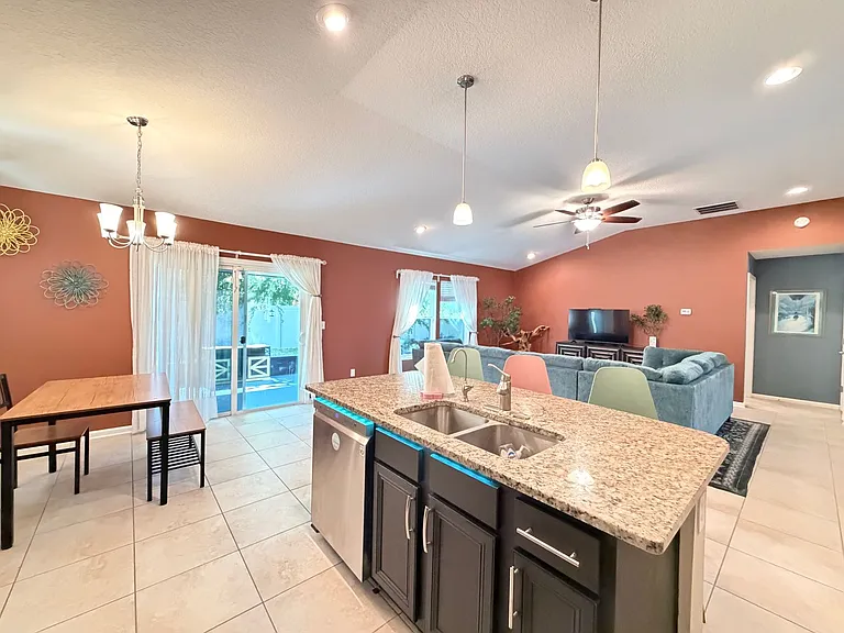 16226 Stanis Ct — Photo 13