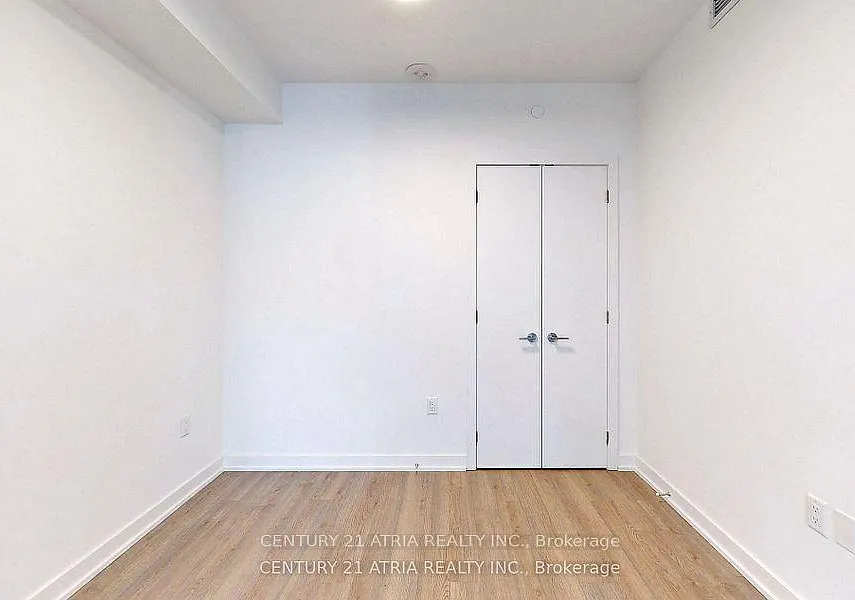 357 King St W — Photo 4