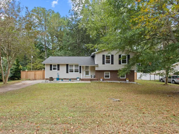 126 Ashdown Dr, Simpsonville, SC 29680