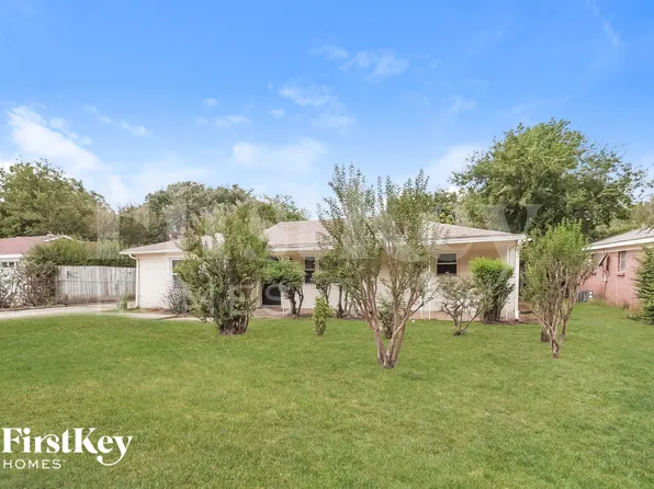 4009 Shawnee Trl, Lake Worth, TX 76135