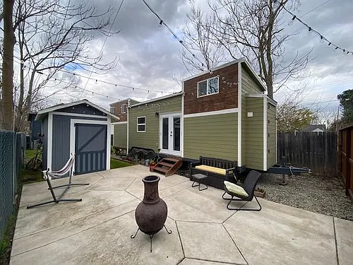 3644 6th Ave #B Photo 1