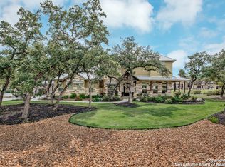 5689 Dry Comal Dr, New Braunfels, TX 78132