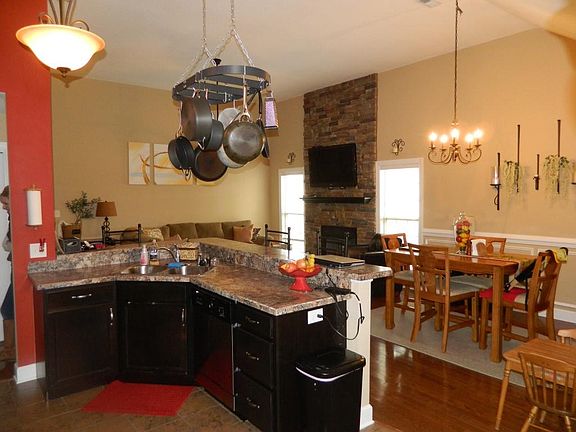 4th image of 1325 Judge Tyler Dr