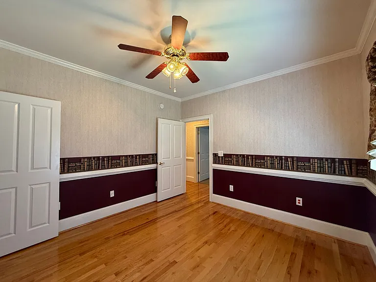 785 Glenwood Dr — Photo 35