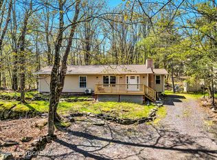 287 Lakeview Dr W, Lake Ariel, PA 18436