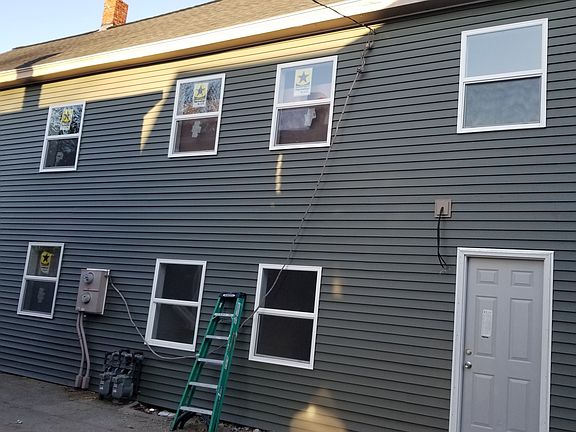 3rd image of 28-28A Ash St