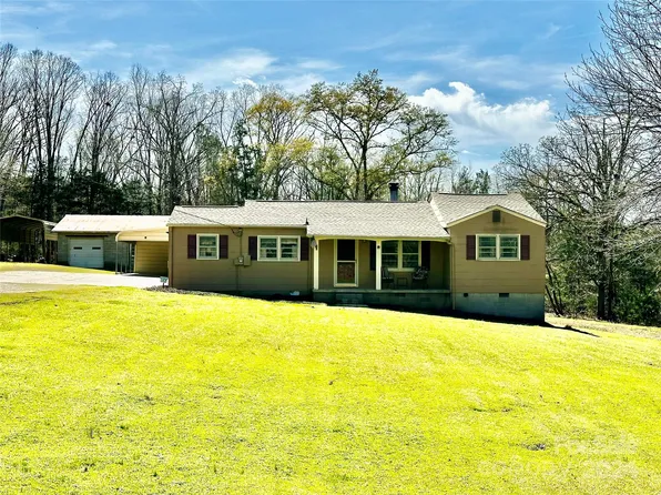 5561 Old Winnsboro Rd, Great Falls, SC 29055