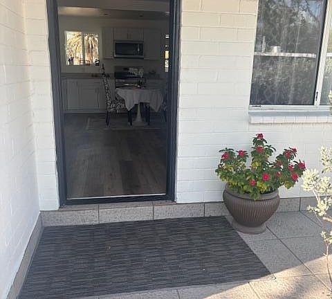 5th image of 5449 E Linden St