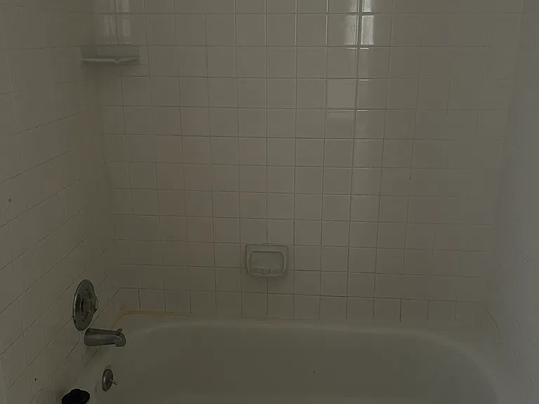 920 Palmhurst Dr — Photo 3