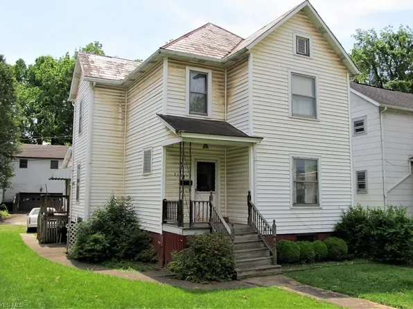 309 7th St, Marietta, OH 45750