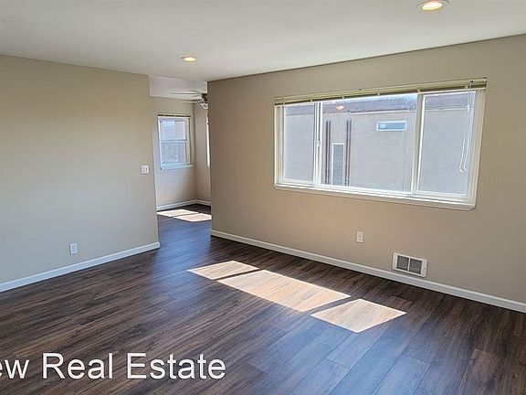 3rd image of 615 12th Ave E APT 301
