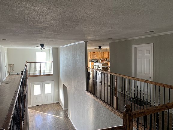 5th image of 2380 W Cole St