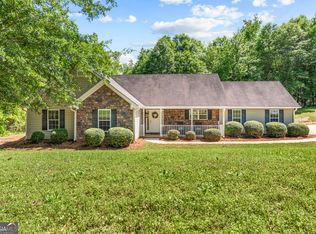 182 Bradberry Ct, Commerce, GA 30529