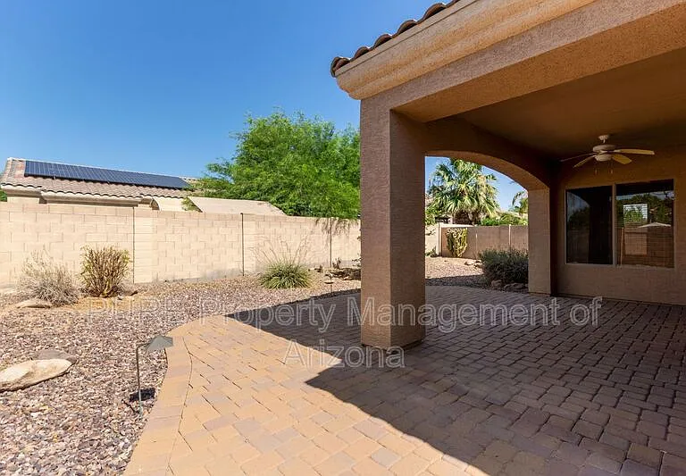 737 S Sycamore Pl — Photo 34