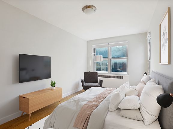 5th image of 252 E 61st St #S5h
