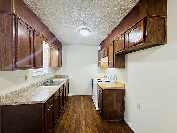 2nd image of 154 Shady Ln