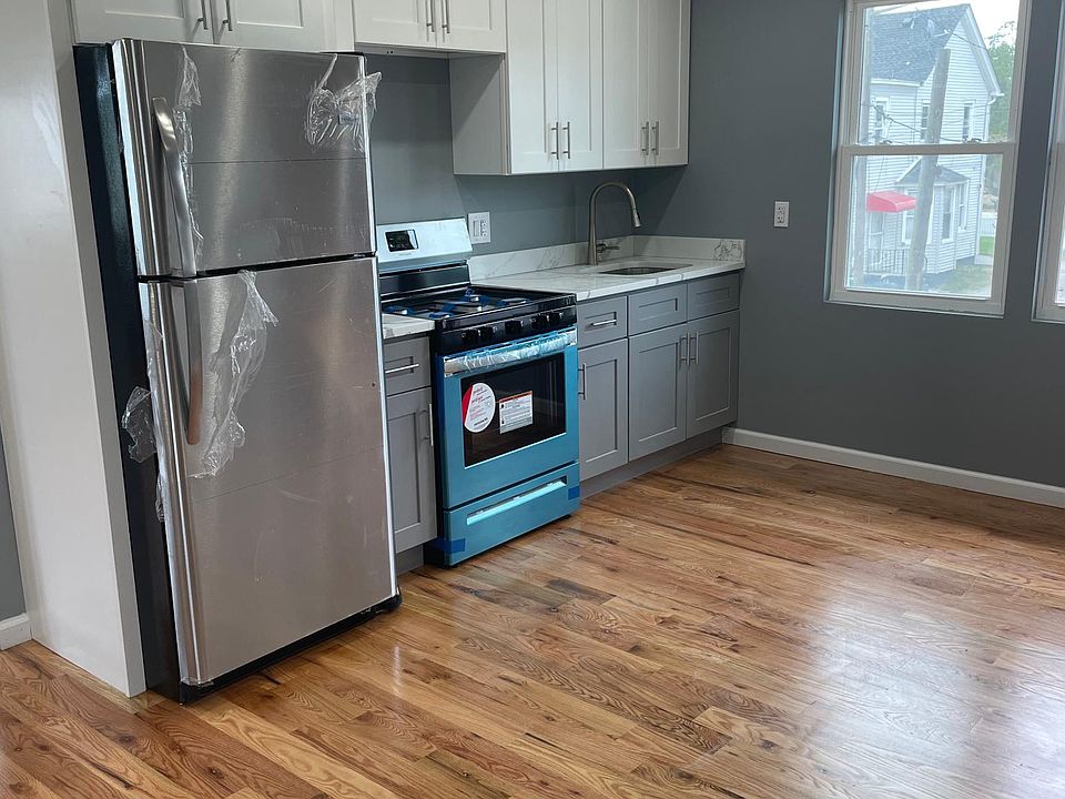 1st image of 1 Thomas Ct Floor 2