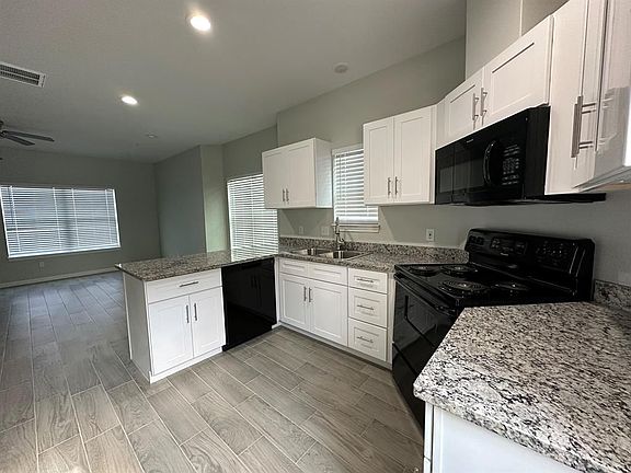 2nd image of 2726 Arlington Ct