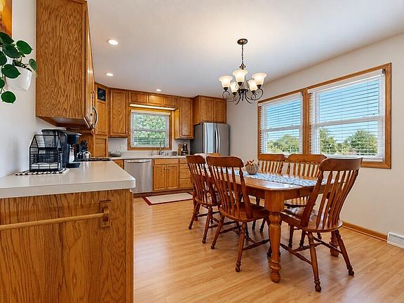 4th image of 116 Yorkshire Rd