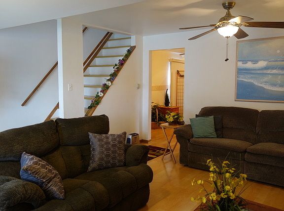 2nd image of 7222 W Cullom Ave