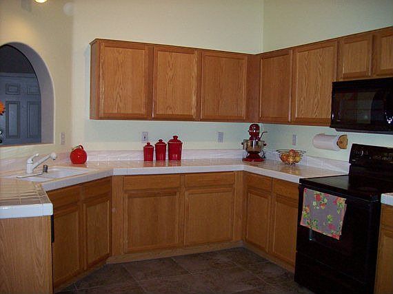 Spacious Kitchen
