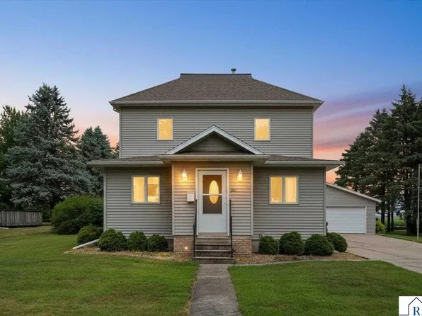 320 North St E, Amboy, MN 56010