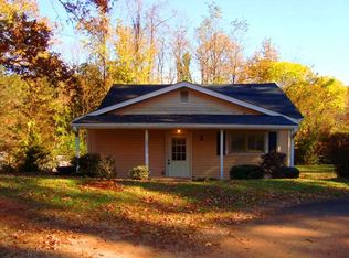 135 McDonald St, Tryon, NC 28782
