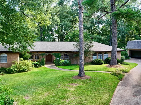 605 Herndon Hl, Clinton, MS 39056