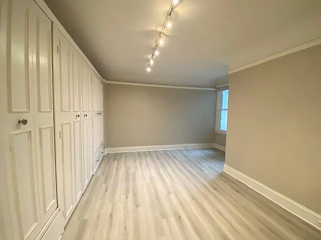 Nob Hill Place ~ Newly renovated residences with ample of closet space, designer wood flooring throughout and spacious kitchen layout with stainless steel appliances and elegant quartz counters, track lighting