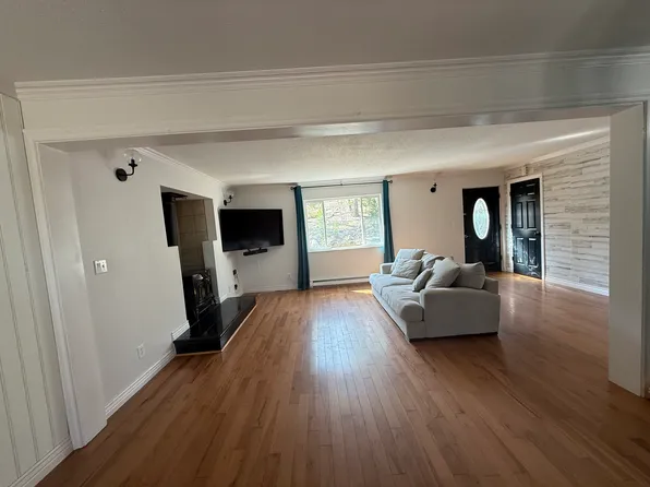 33211 Coal Creek Canyon Dr, Golden, CO 80403