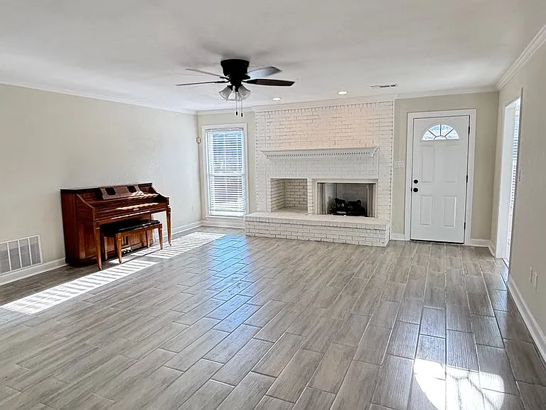 990 Eagle Ridge Cv — Photo 10