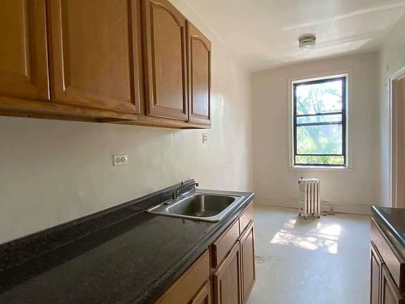 4th image of 80-15 Grenfell Ave #E9