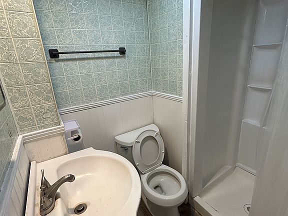 4th image of 14 Northampton St #3-R