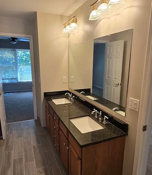 174 Ennisbrook Dr SE — Photo 64