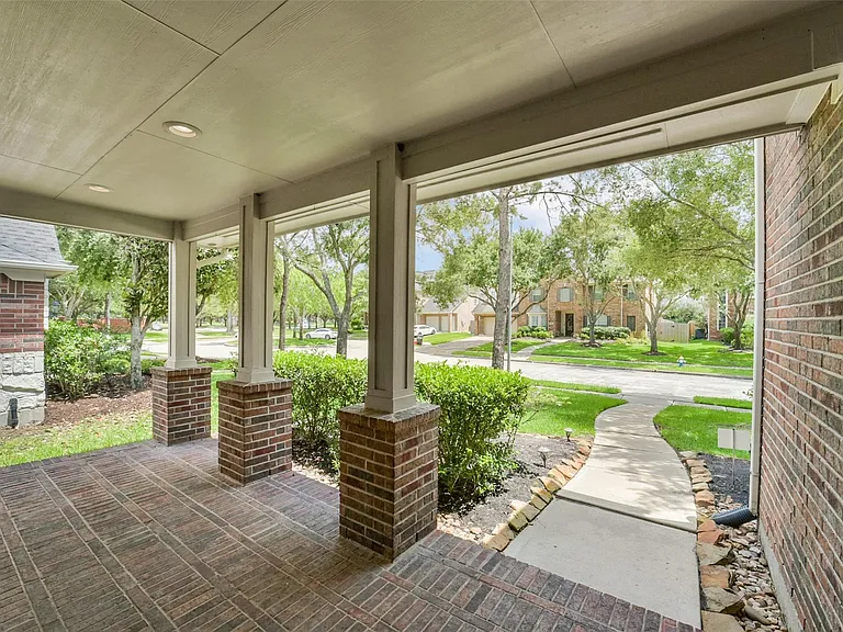 25610 Corey Cove Ln — Photo 8